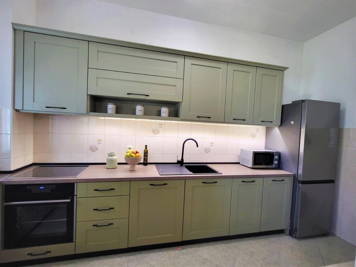 Cozy Apartment Mandula เวอร์ซาร์ ภายนอก รูปภาพ